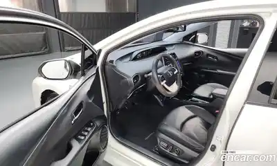Toyota Prius 2017 1.8 гидро в Москве № 215521, миниатюра 10