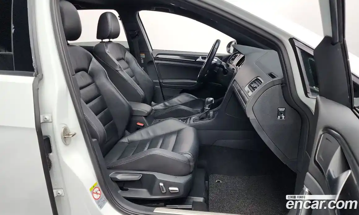 Volkswagen Golf 2015 2.0 гидро в Москве № 219872, фото 11