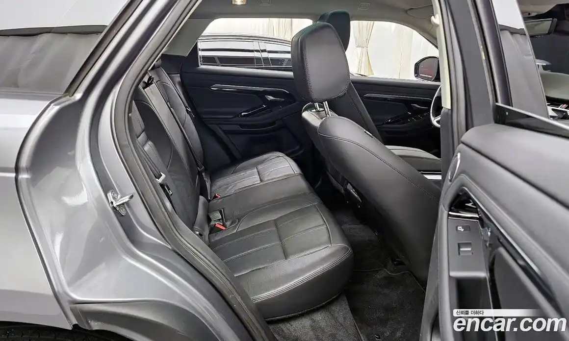 Land Rover Range-Rover Evoque 2020 2.0 гидро в Москве № 231210, фото 12