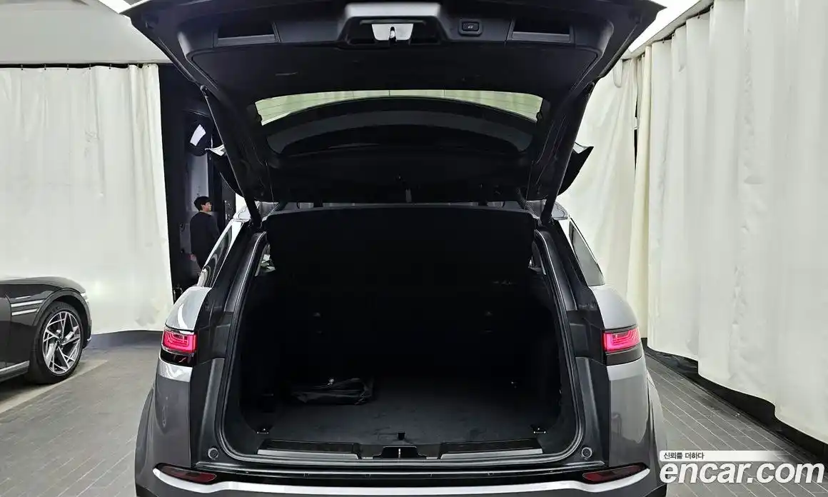 Land Rover Range-Rover Evoque 2020 2.0 гидро в Москве № 231210, фото 20