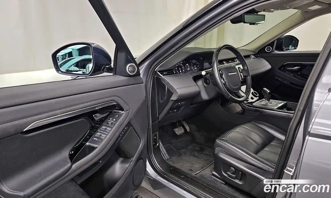Land Rover Range-Rover Evoque 2020 2.0 гидро в Москве № 231210, фото 10