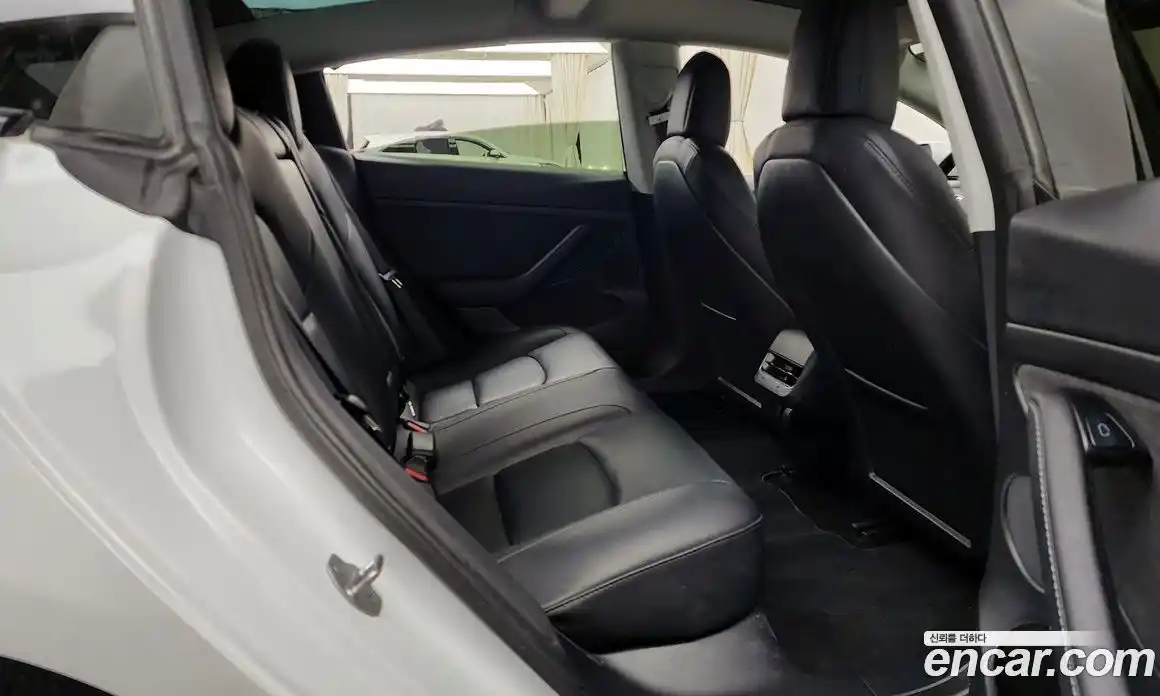 Tesla Model 3 2022 0.2 гидро в Москве № 231884, фото 12