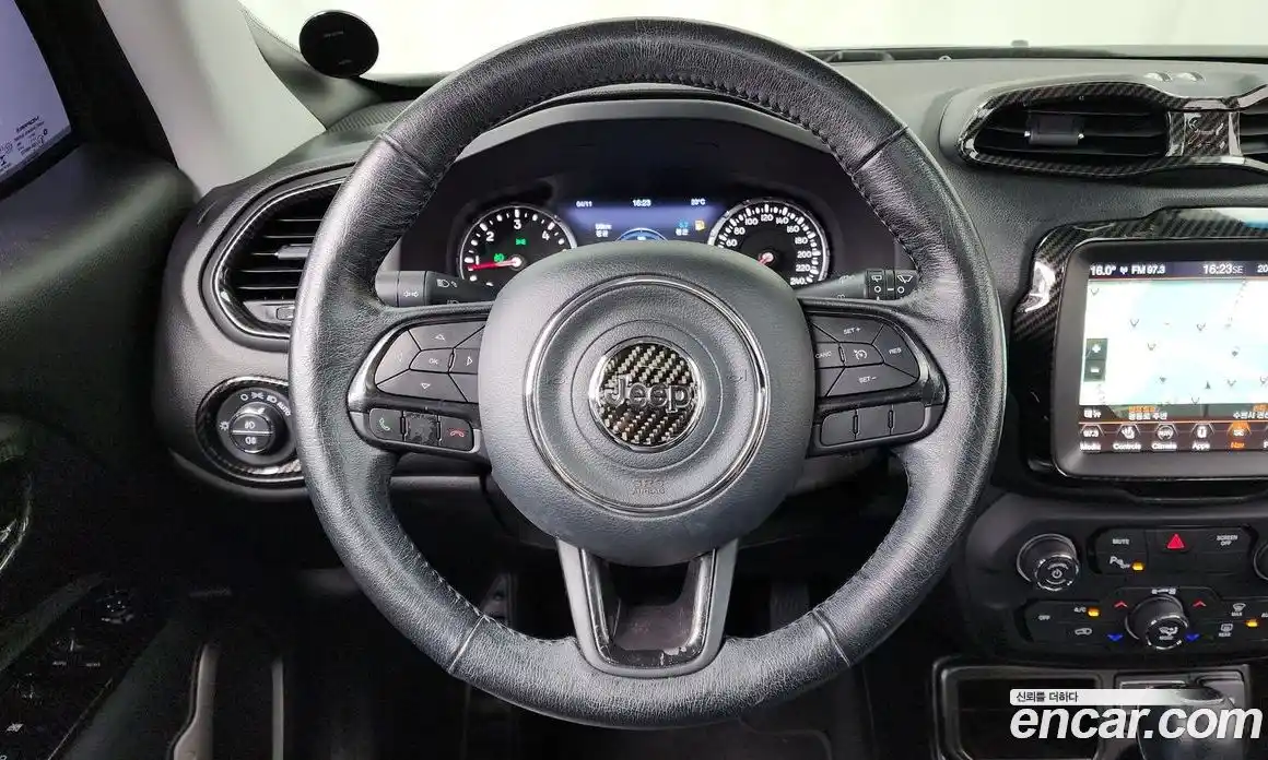 Jeep Renegade 2020 1.6 гидро в Москве № 232436, фото 13