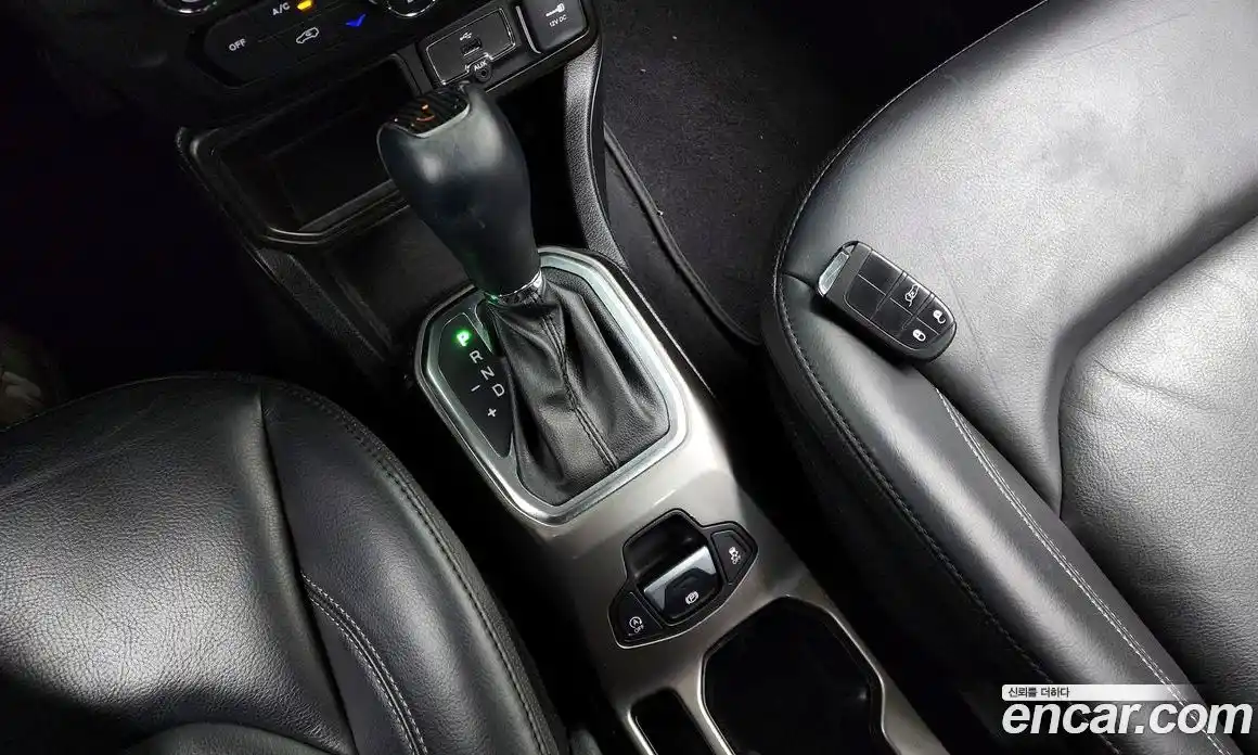 Jeep Renegade 2020 1.6 гидро в Москве № 232436, фото 9