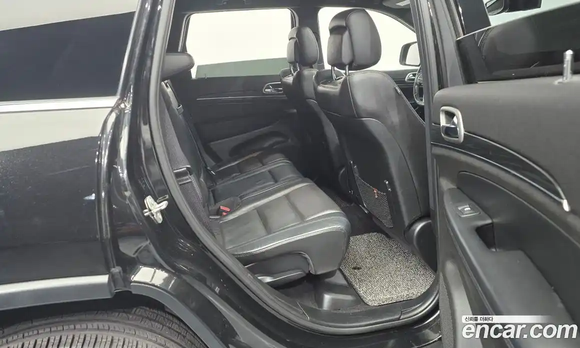 Jeep Cherokee 2019 3.6 гидро в Москве № 232473, фото 12