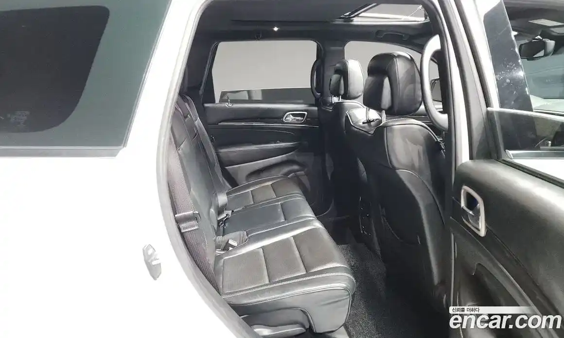 Jeep Cherokee 2016 3.0 гидро в Москве № 239337, фото 12