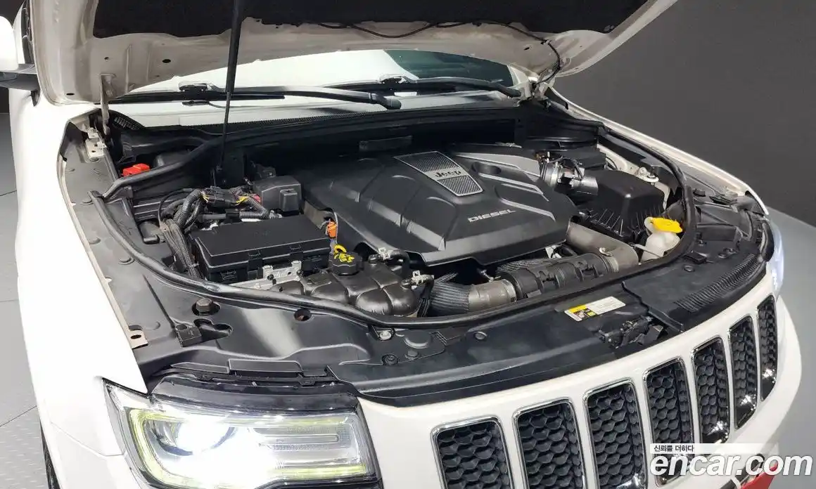 Jeep Cherokee 2016 3.0 гидро в Москве № 239337, фото 6