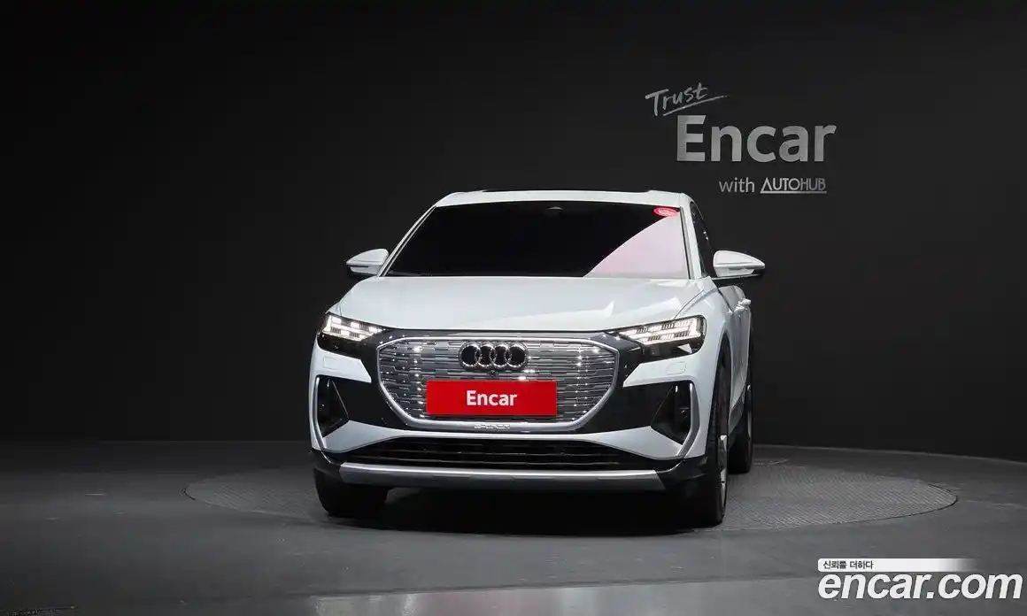 Audi Q4 e-tron 2025 0.2 гидро в Москве № 244451, фото 3