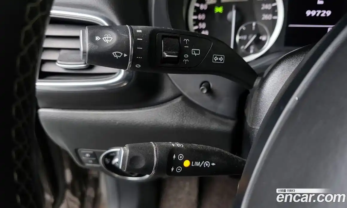 Infiniti Q30 2017 2.0 гидро в Москве № 247083, фото 13
