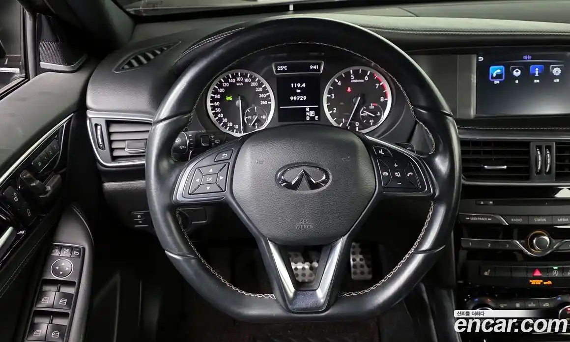 Infiniti Q30 2017 2.0 гидро в Москве № 247083, фото 17