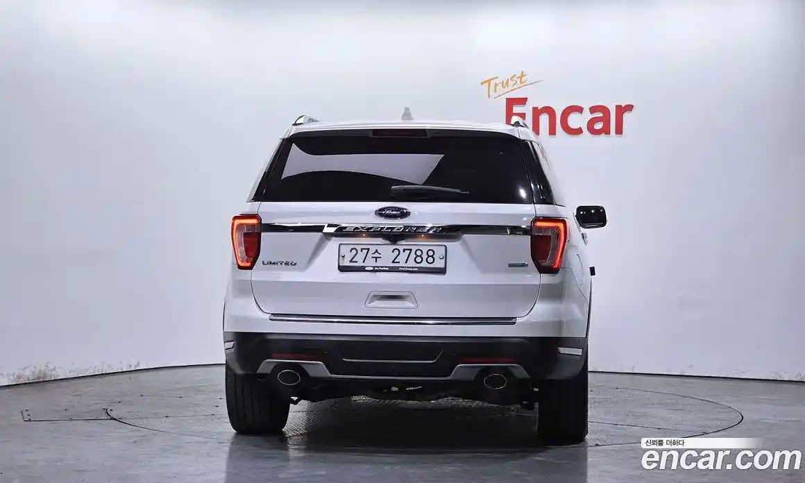 Ford Explorer 2018 2.3 гидро в Москве № 255566, фото 4