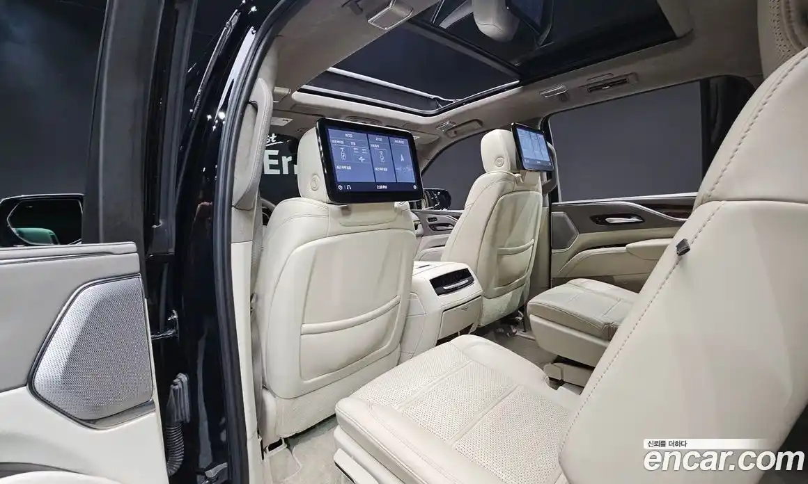 Cadillac Escalade 2021 6.2 гидро в Москве № 256491, фото 20