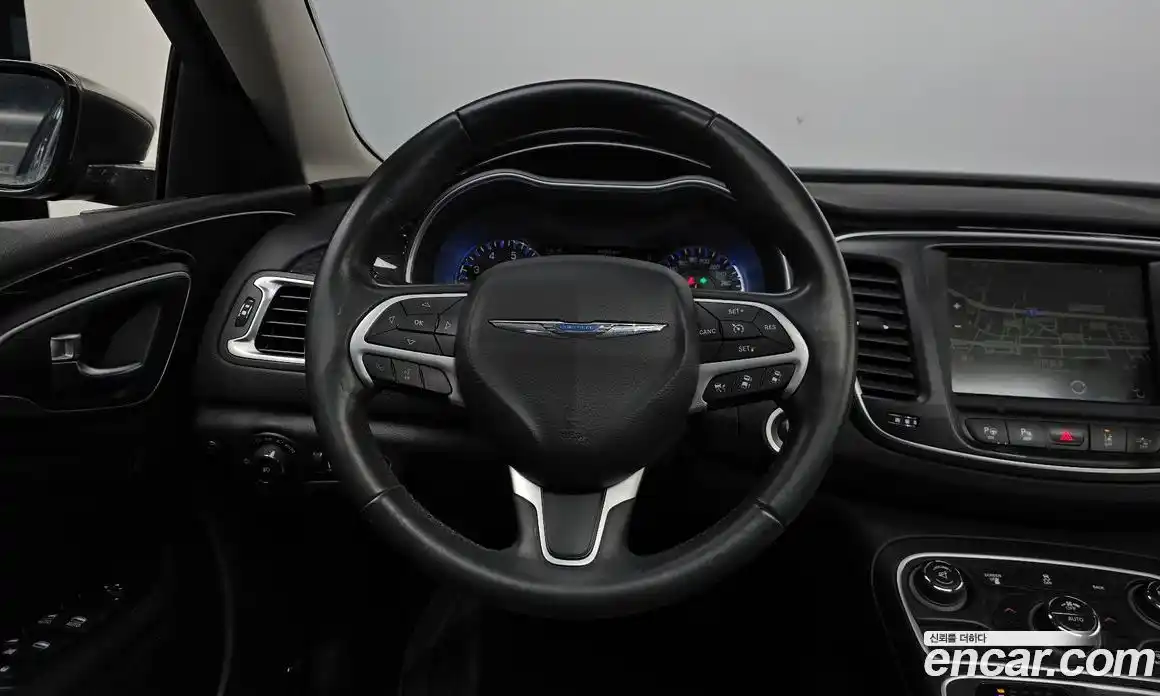 Chrysler 200 2015 2.4 гидро в Москве № 256749, фото 13