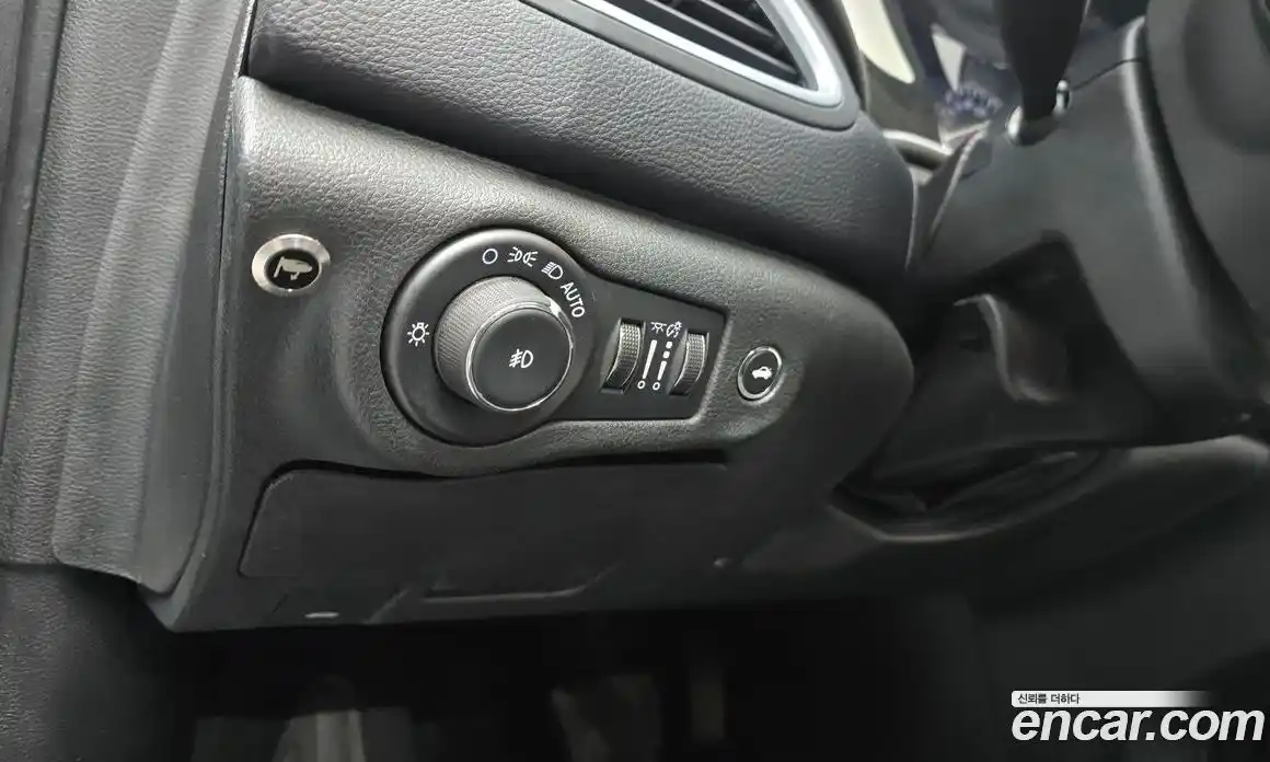 Chrysler 200 2015 2.4 гидро в Москве № 256749, фото 14