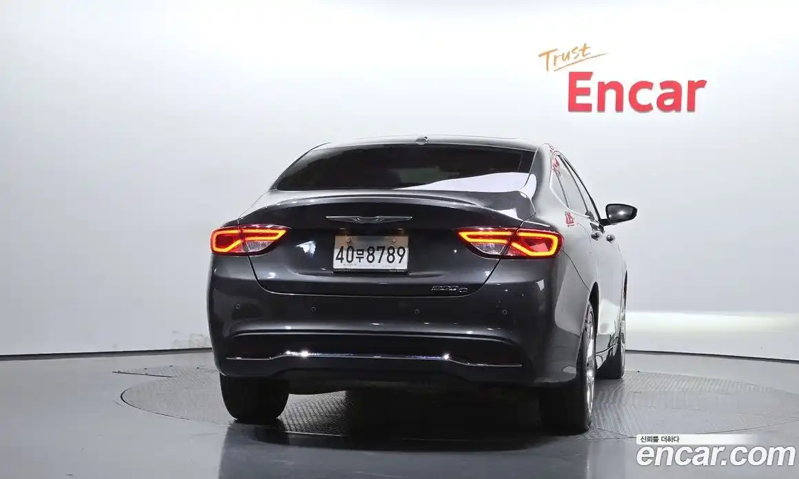 Chrysler 200 2015 2.4 гидро в Москве № 256749, фото 4