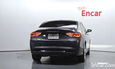 Chrysler 200 2015 2.4 гидро в Москве № 256749, миниатюра 4