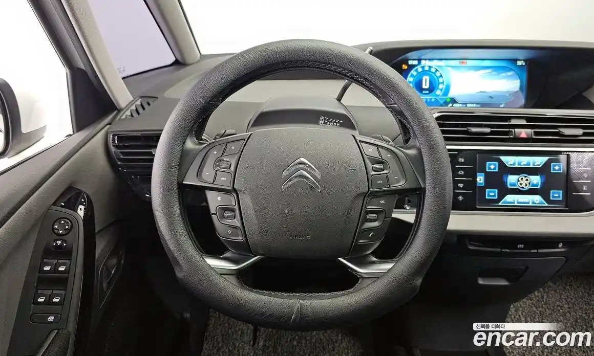 Citroen C4 Picasso 2017 1.6 гидро в Москве № 258277, фото 13