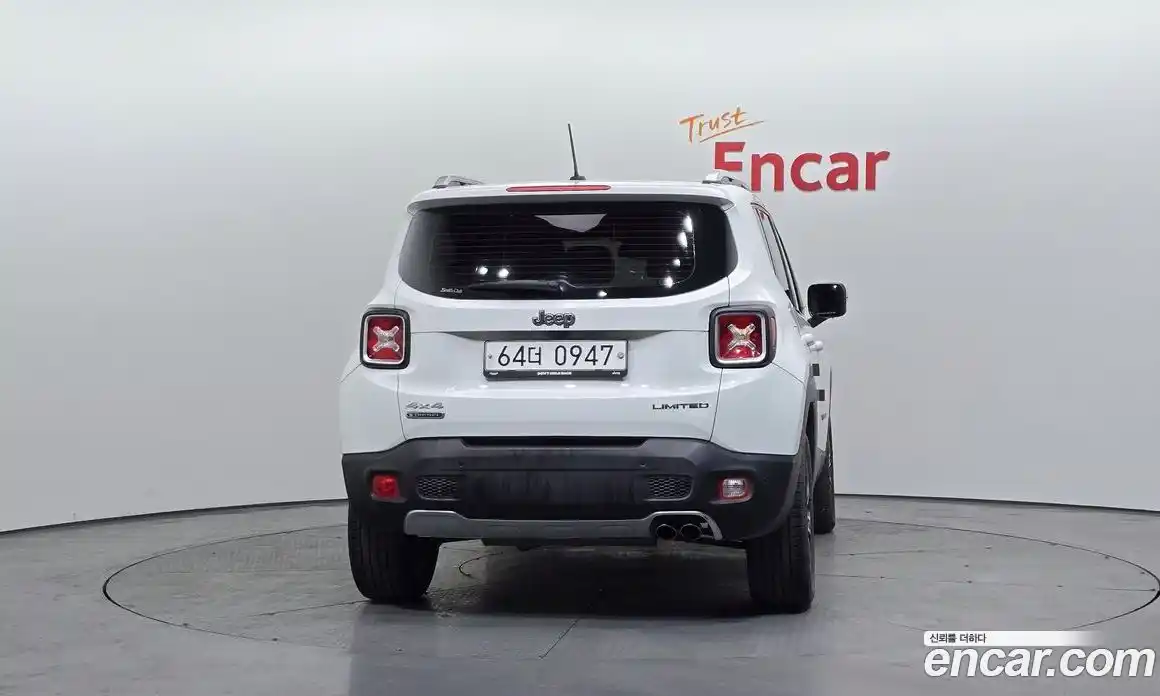 Jeep Renegade 2015 2.0 гидро в Москве № 278916, фото 4