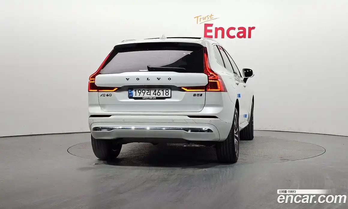 Volvo XC60 2024 2.0 гидро в Москве № 293754, фото 4