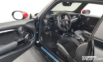 Mini Cooper 2022 2.0 гидро в Москве № 299597, миниатюра 10
