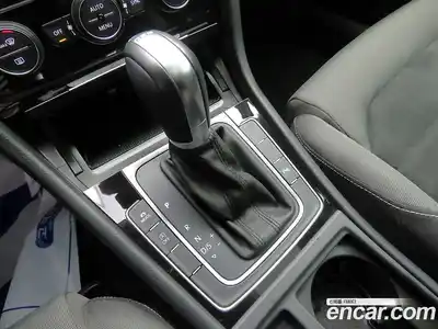 Volkswagen Golf 2015 2.0 гидро в Москве № 301804, миниатюра 11