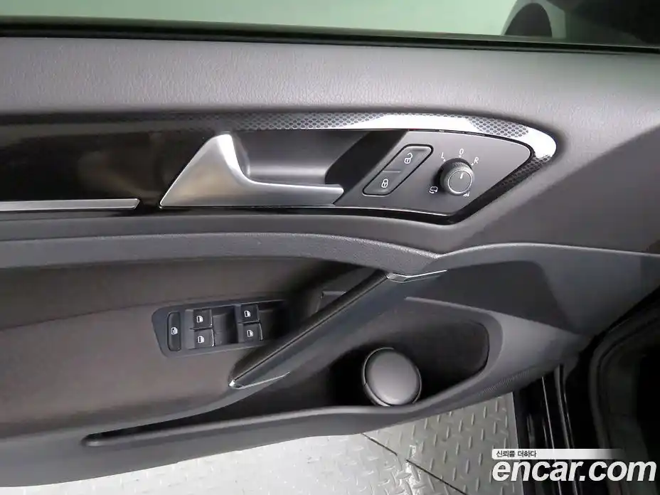Volkswagen Golf 2015 2.0 гидро в Москве № 301804, фото 17