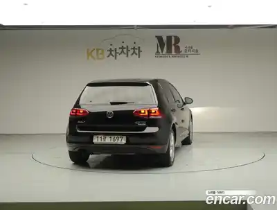 Volkswagen Golf 2015 2.0 гидро в Москве № 301804, миниатюра 3