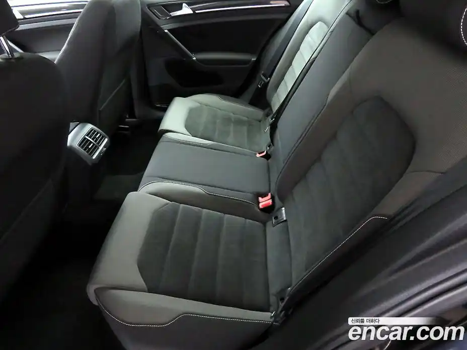 Volkswagen Golf 2015 2.0 гидро в Москве № 301804, фото 6