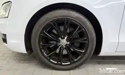 Audi A8 2013 3.0 гидро в Москве № 325537, миниатюра 5