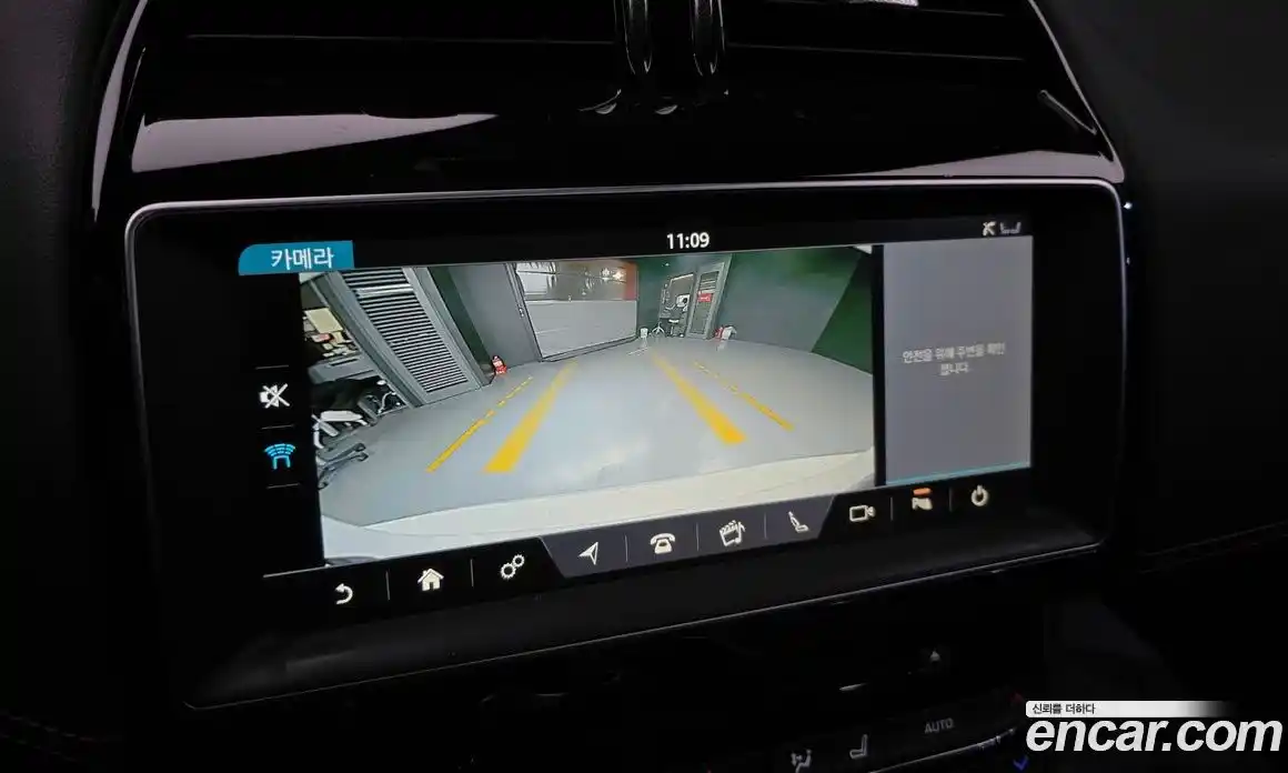 Jaguar XE 2018 2.0 гидро в Москве № 331534, фото 15