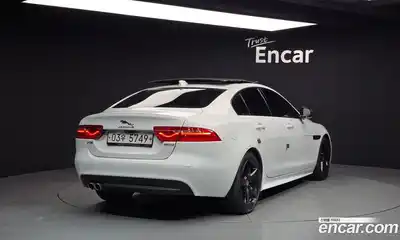 Jaguar XE 2018 2.0 гидро в Москве № 331534, миниатюра 2