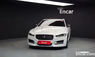 Jaguar XE 2018 2.0 гидро в Москве № 331534, миниатюра 3