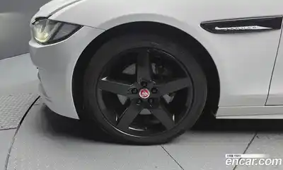 Jaguar XE 2018 2.0 гидро в Москве № 331534, миниатюра 5
