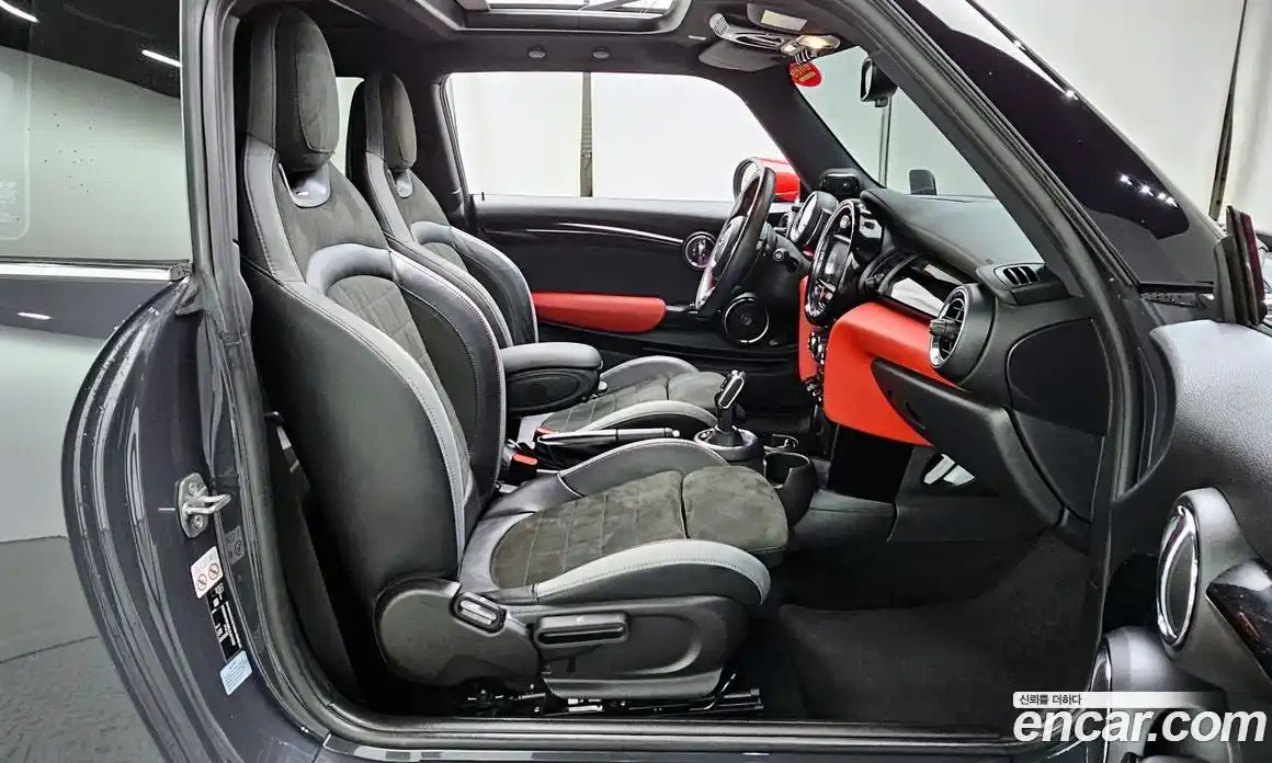 Mini Cooper 2020 2.0 гидро в Москве № 392707, фото 11