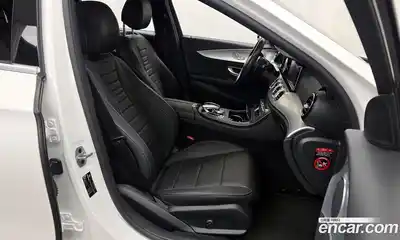 Mercedes-Benz E-Class 2019 2.0 гидро в Москве № 412951, миниатюра 11