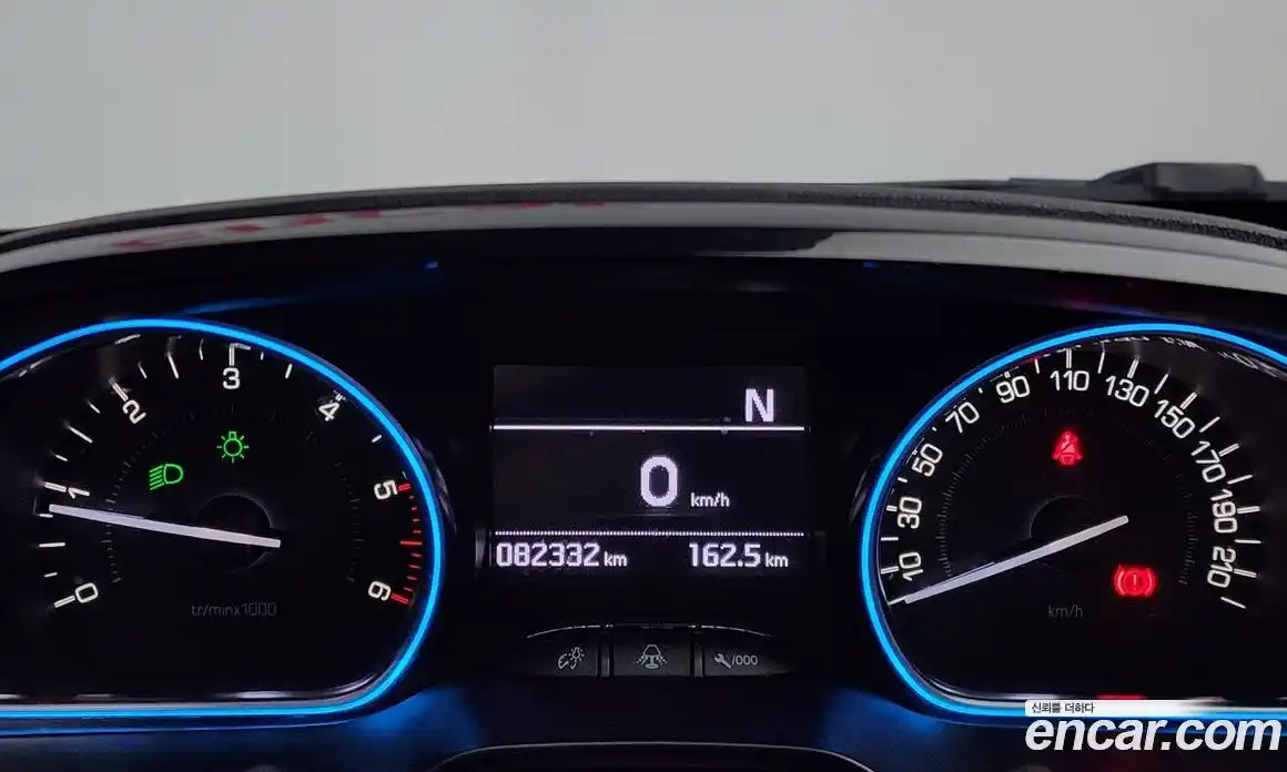 Peugeot 2008 2016 1.6 гидро в Москве № 500507, фото 8