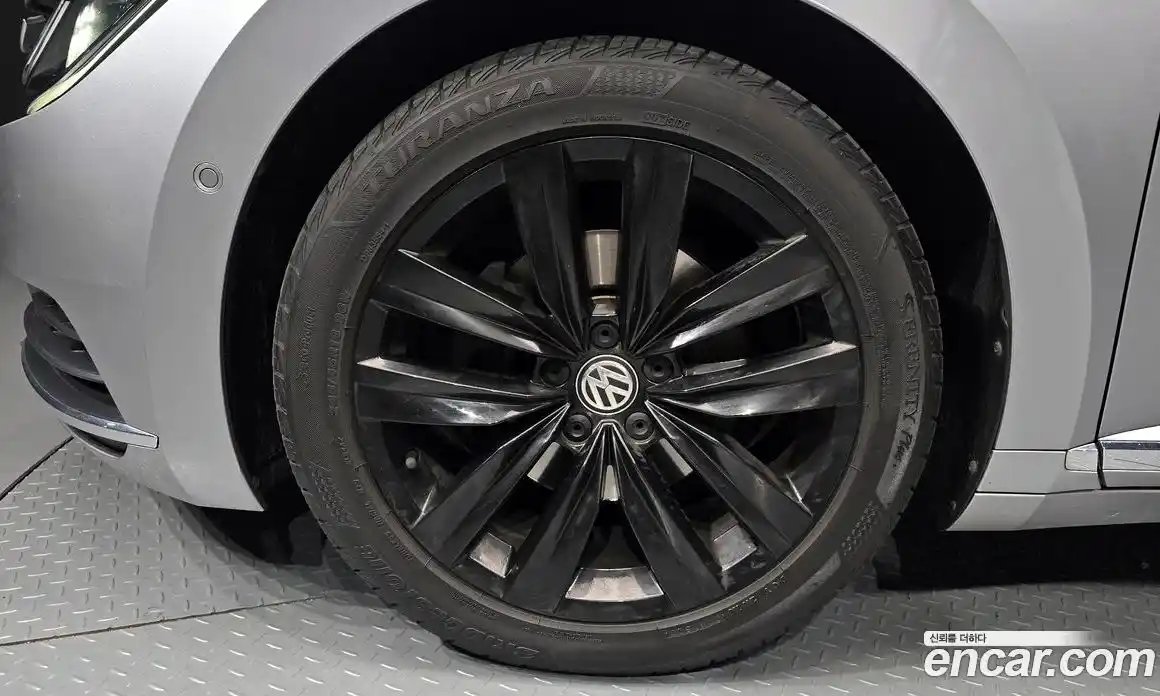 Volkswagen Arteon 2019 2.0 гидро в Москве № 595589, фото 5