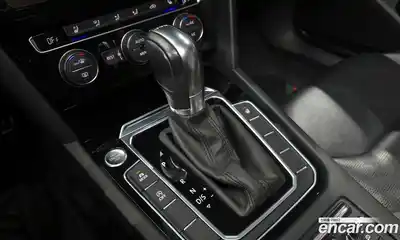Volkswagen Arteon 2019 2.0 гидро в Москве № 595589, миниатюра 9