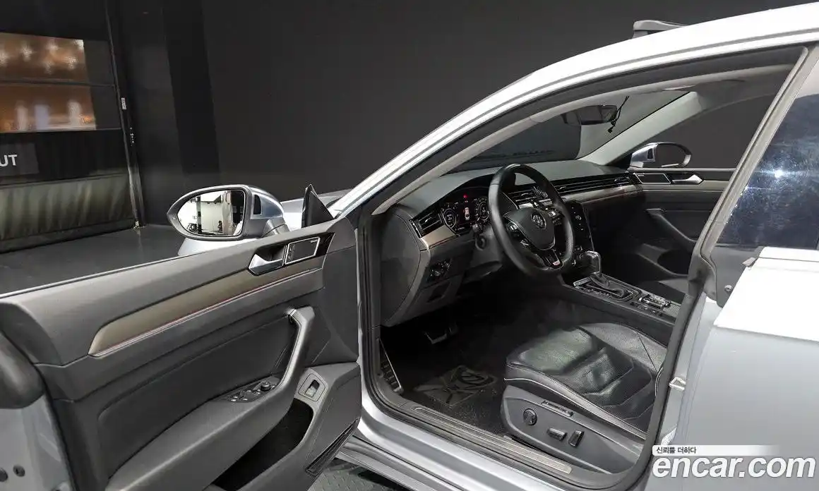 Volkswagen Arteon 2019 2.0 гидро в Москве № 595589, фото 10