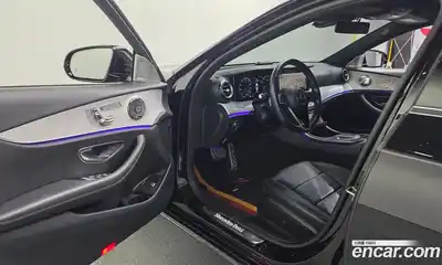 Mercedes-Benz E-Class 2021 2.0 гидро, миниатюра 10