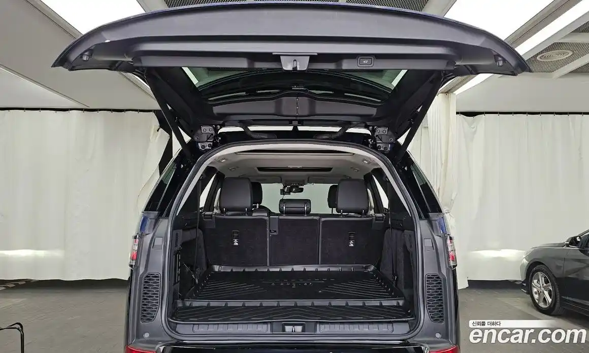Land Rover Discovery 2020 3.0 гидро в Москве № 766048, фото 20