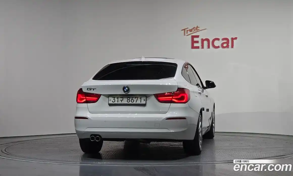 BMW 3-Series 2018 2.0 гидро в Москве № 800373, фото 4