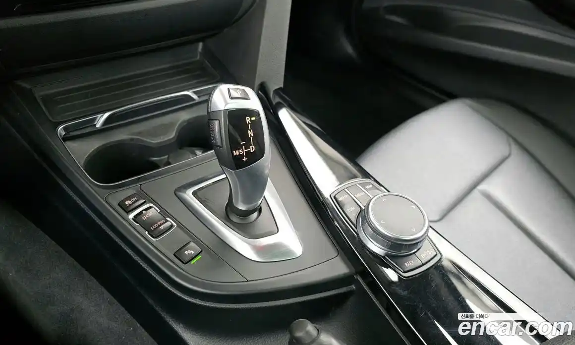 BMW 3-Series 2018 2.0 гидро в Москве № 800373, фото 9