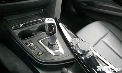BMW 3-Series 2018 2.0 гидро в Москве № 800373, миниатюра 9