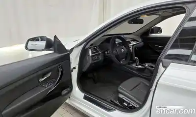 BMW 3-Series 2018 2.0 гидро в Москве № 800373, миниатюра 10