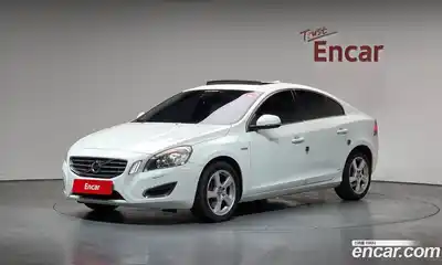 Volvo S60, 2011