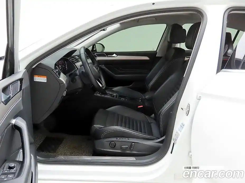 Volkswagen Passat 2022 2.0 гидро в Москве № 803027, фото 11
