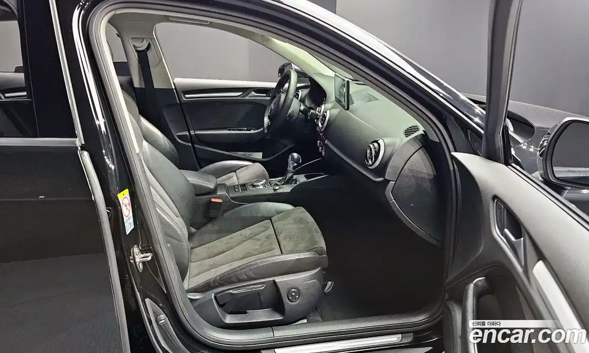 Audi A3 2015 2.0 гидро в Москве № 859880, фото 11