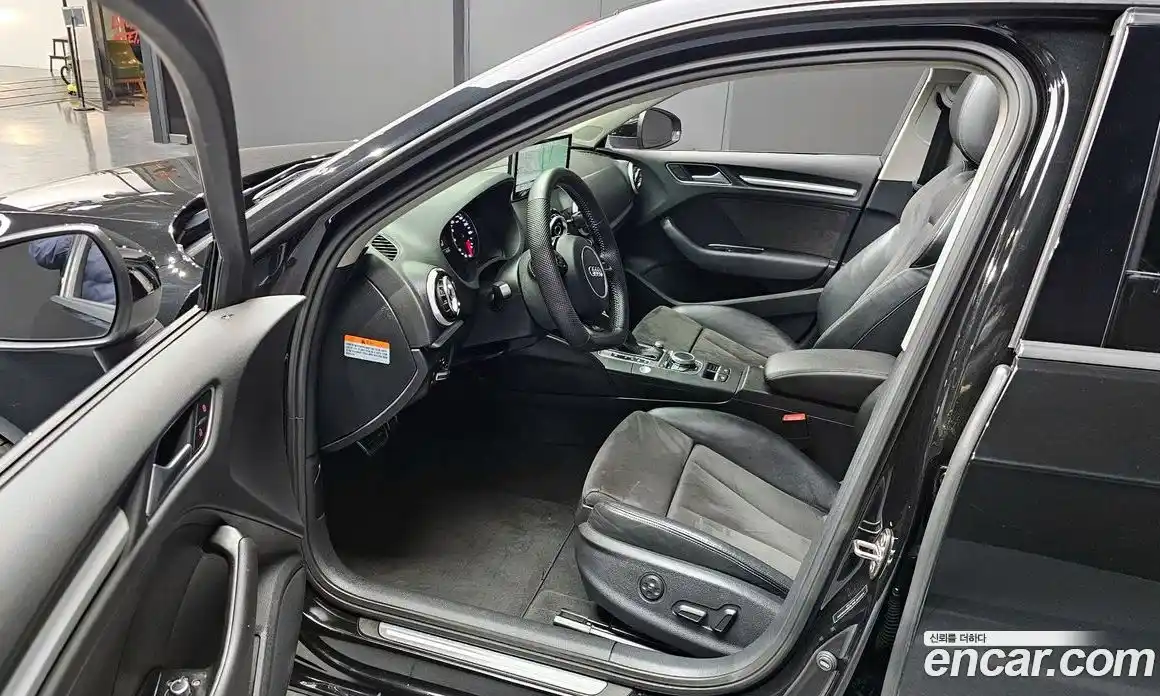 Audi A3 2015 2.0 гидро в Москве № 859880, фото 10