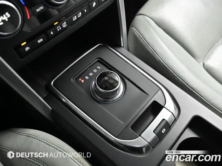 Land Rover Discovery Sport 2016 2.0 гидро в Москве № 861361, фото 8